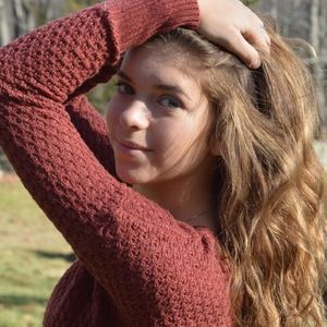 Meet your Posher, Kaela